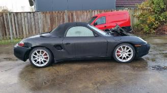 Salvage car Porsche Boxster 3.2 tiptronic 2001/2