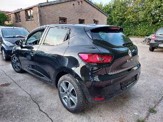 Uttjänta bilar auto Renault Clio  2015/12