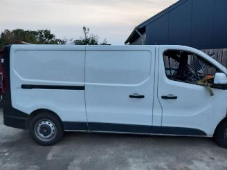 Vrakbiler bedrijf Renault Trafic  2019/3