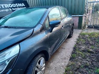 Renault Clio  picture 4