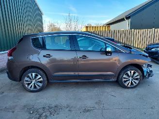 Sloopauto Peugeot 3008  2014/8