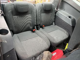 Ford Grand C-Max  picture 8