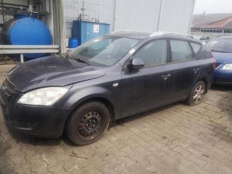 Kia Cee d Cee'd Sporty Wagon (EDF), Combi, 2007 / 2012 1.4 16V picture 4