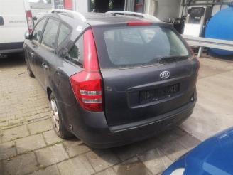 Kia Cee d Cee'd Sporty Wagon (EDF), Combi, 2007 / 2012 1.4 16V picture 3