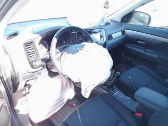 Mitsubishi Outlander Outlander (GF/GG), SUV, 2012 / 2022 2.2 DI-D 16V Clear Tec 4x2 picture 6