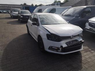 Uttjänta bilar auto Volkswagen Polo Polo V (6R), Hatchback, 2009 / 2017 1.0 12V BlueMotion Technology 2016/0