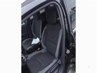 Renault Clio Clio IV Estate/Grandtour (7R), Combi 5-drs, 2012 / 2021 0.9 Energy TCE 90 12V picture 16