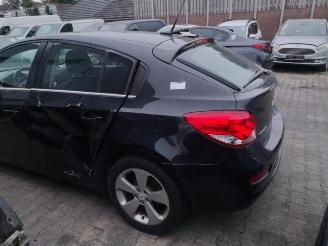 Chevrolet Cruze Cruze (305), Hatchback, 2010 / 2015 1.8 16V VVT picture 4