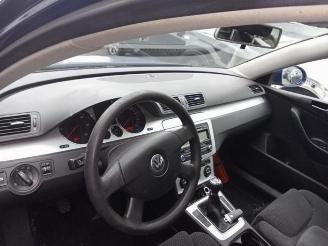 Volkswagen Passat Passat Variant (3C5), Combi, 2005 / 2010 1.9 TDI picture 11