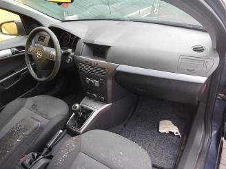 Opel Astra Astra H (L48), Hatchback 5-drs, 2004 / 2014 1.6 16V Twinport picture 8