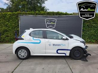 bruktbiler bedrijf Toyota Yaris Yaris IV (P21/PA1/PH1), Hatchback, 2020 1.5 12V Hybrid 115 2022/4