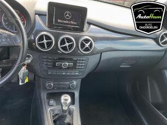 Mercedes B-klasse B (W246), Hatchback, 2011 / 2018 1.6 B-180 BlueEFFICIENCY Turbo 16V picture 13