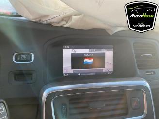 Volvo V-60 V60 I (FW/GW), Combi, 2010 / 2018 1.6 T3 16V picture 14