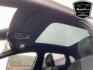 Volvo V-40 V40 (MV), Hatchback 5-drs, 2012 / 2019 1.5 T3 16V Geartronic picture 16