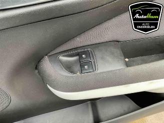 Opel Adam Adam, Hatchback 3-drs, 2012 / 2019 1.4 16V picture 15