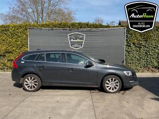 Démontage voiture Volvo V-60 V60 I (FW/GW), Combi, 2010 / 2018 2.0 D4 16V 2014/11