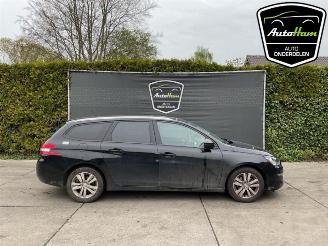 Uttjänta bilar auto Peugeot 308 308 SW (L4/L9/LC/LJ/LR), Combi 5-drs, 2014 / 2021 1.2 12V e-THP PureTech 110 2017/7