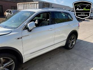 Volkswagen Tiguan Tiguan (AD1), SUV, 2016 / 2024 2.0 TSI 16V 4Motion picture 5