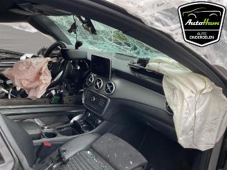 Mercedes Cla-klasse CLA (117.3), Sedan, 2013 / 2019 1.6 CLA-180 16V picture 14