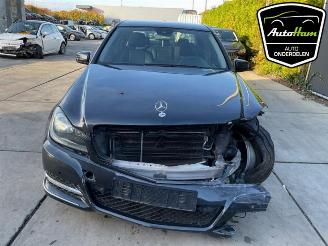 Mercedes C-klasse C (W204), Sedan, 2007 / 2014 1.8 C-180 CGI 16V picture 3