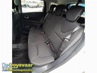 Renault Clio Clio IV Estate/Grandtour (7R), Combi 5-drs, 2012 / 2021 0.9 Energy TCE 90 12V picture 9