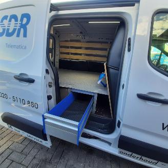 Peugeot Partner Peugeot Partner 1.5 BlueHDi 100 S&S L1 picture 10