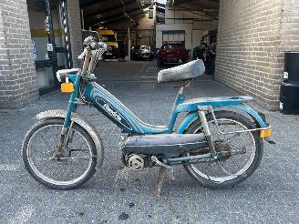 škoda cyklistika Overige  Flandria Diana klassieke bromfiets uit belgie 1971/1