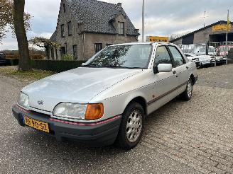 Voiture accidenté Ford Sierra 2.0i CL Optima 1990/2