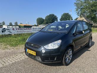 Ford S-Max 2.0 Titanium 5p. MOTORSCHADE ! picture 1