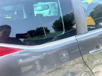 Peugeot 5008 1.6 HDiF Blue Lease 7p picture 30