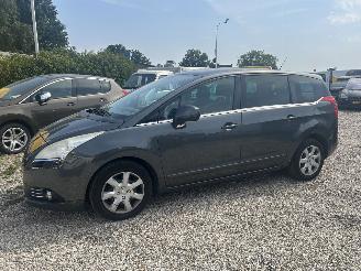 Peugeot 5008 1.6 HDiF Blue Lease 7p picture 2