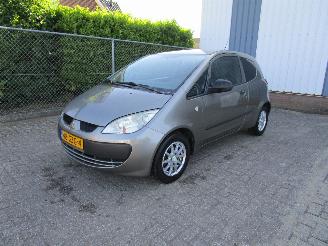 uszkodzony samochody osobowe Mitsubishi Colt 1.1 Navi Airco 2008/9