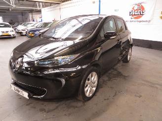 Schadeauto Renault Zoé Q210 ZEN   EX ACCU PAKKET 2015/10