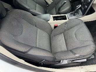 Volvo V-40 Cross Country 1.6 D2 AUTOMAAT Kinetic BJ 2013 281.385 KM picture 14