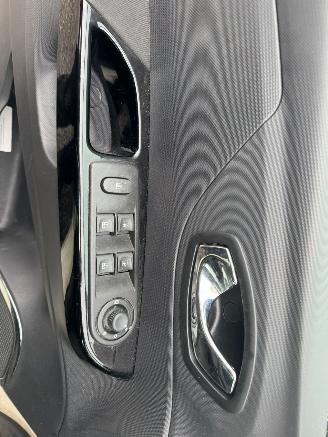 Renault Captur 1.2 AUTOMAAT TCe Dynamique BJ 2016 128.881 KM picture 10