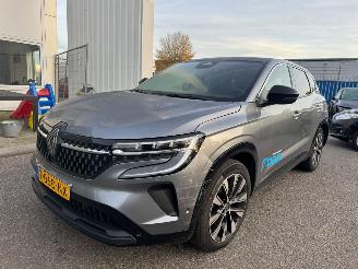 Avarii autoturisme Renault Austral 1.2 E-Tech full hybrid 200 techno AUTOMAAT 2023/7