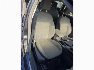 Ford Focus Focus 3 Wagon, Combi, 2010 / 2020 1.0 Ti-VCT EcoBoost 12V 125 picture 20