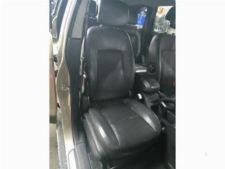 Chevrolet Captiva Captiva (C100), SUV, 2006 / 2011 2.4 16V 4x4 picture 12