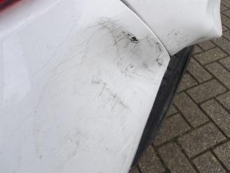 Peugeot 208  picture 20