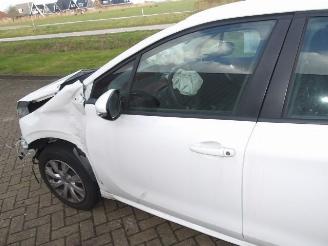 Peugeot 208  picture 28