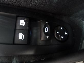 Peugeot 208  picture 47