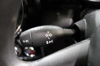 Mini Cooper Mini (F55), Hatchback 5-drs, 2014 1.5 12V Cooper picture 18