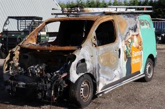 Vrakbiler auto Opel Vivaro Vivaro, Van, 2019 Vivaro-e, Electric 2024/2