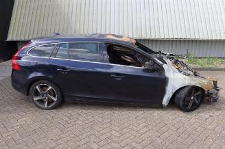 Auto da rottamare Volvo V-60 V60 I (FW/GW), Combi, 2010 / 2018 2.4 D6 20V AWD Twin Engine Plug-in Hybrid 2015/12