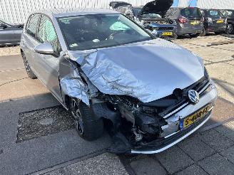 Volkswagen Golf 1.0 TSI TRENDLINE picture 4