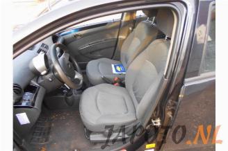 Chevrolet Spark Spark, Hatchback, 2010 / 2015 1.0 16V Bifuel picture 12