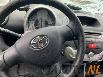 Toyota Aygo Aygo (B10), Hatchback, 2005 / 2014 1.0 12V VVT-i picture 10