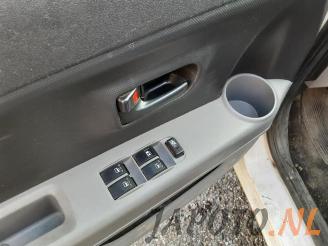 Daihatsu Sirion Sirion 2 (M3), Hatchback, 2005 1.0 12V DVVT picture 11