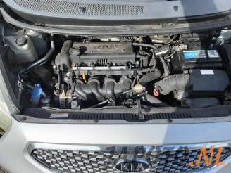 Kia Venga Venga, MPV, 2010 / 2019 1.6 CVVT 16V picture 13