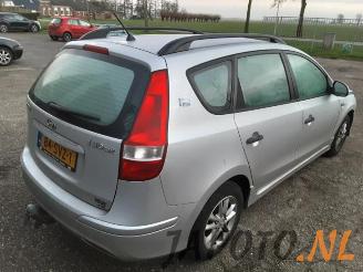 Hyundai I-30 i30 Crosswagon (WWH), Combi, 2007 / 2012 1.4 CVVT 16V picture 3